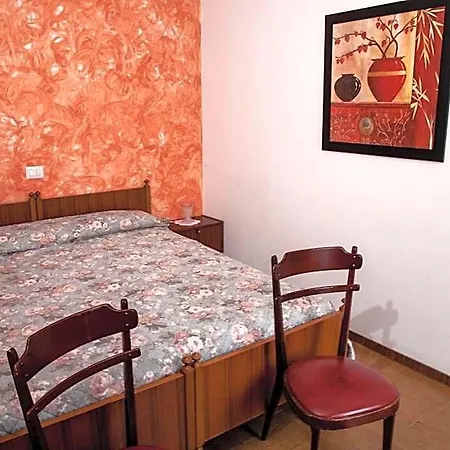 Hotell De Jean Garzeno