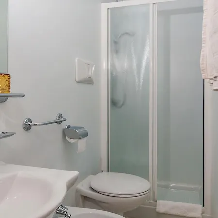 Отель De Jean Garzeno