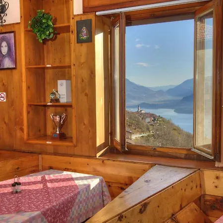 Отель De Jean Garzeno