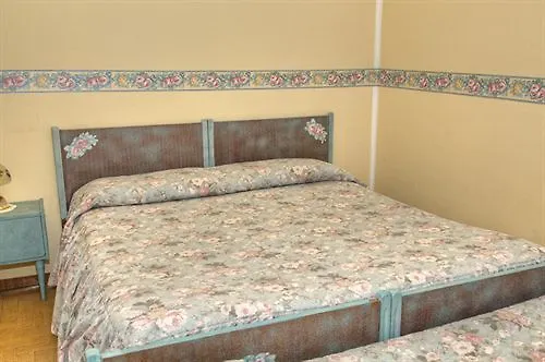 Отель De Jean *