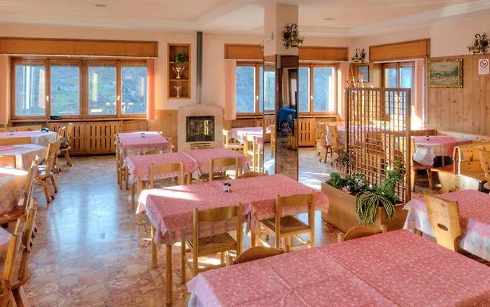 De Jean Hotel Gravedona